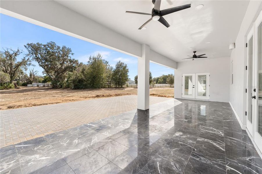 Exterior details and patio area of a home in , Ocala (Image 3).