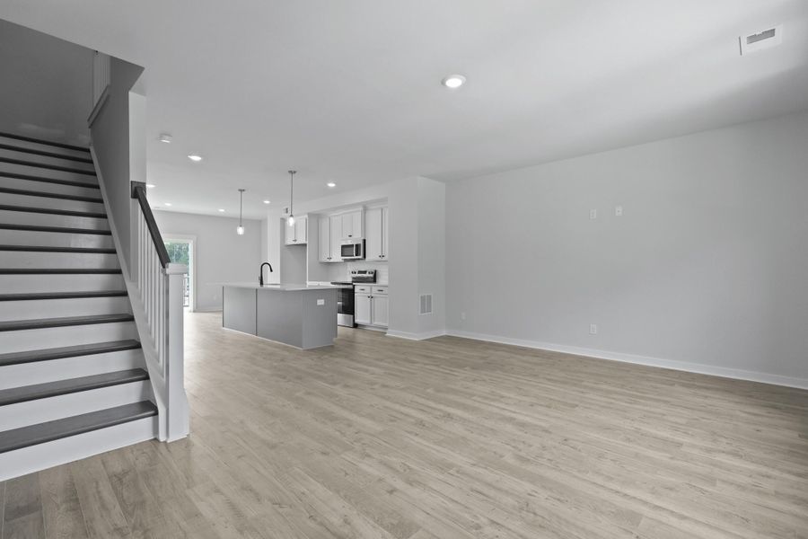 Spacious, unfurnished interior of a new home in Nexton, Summerville (Image 52).