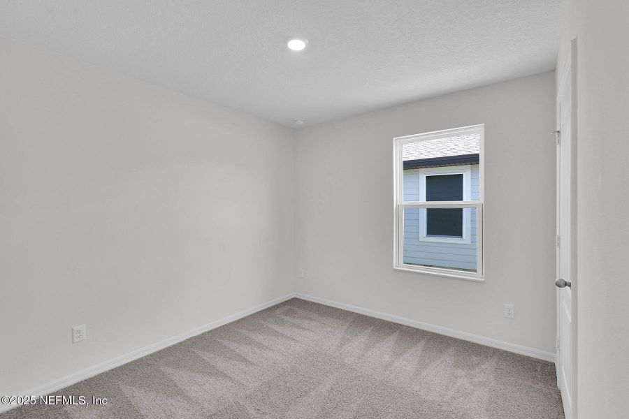Spacious, unfurnished interior of a new home in , Jacksonville (Image 17).