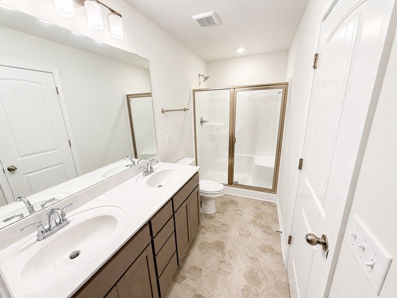 Furnished interior view inside a new home in Salem Landing, Rockvale (Image 7).
