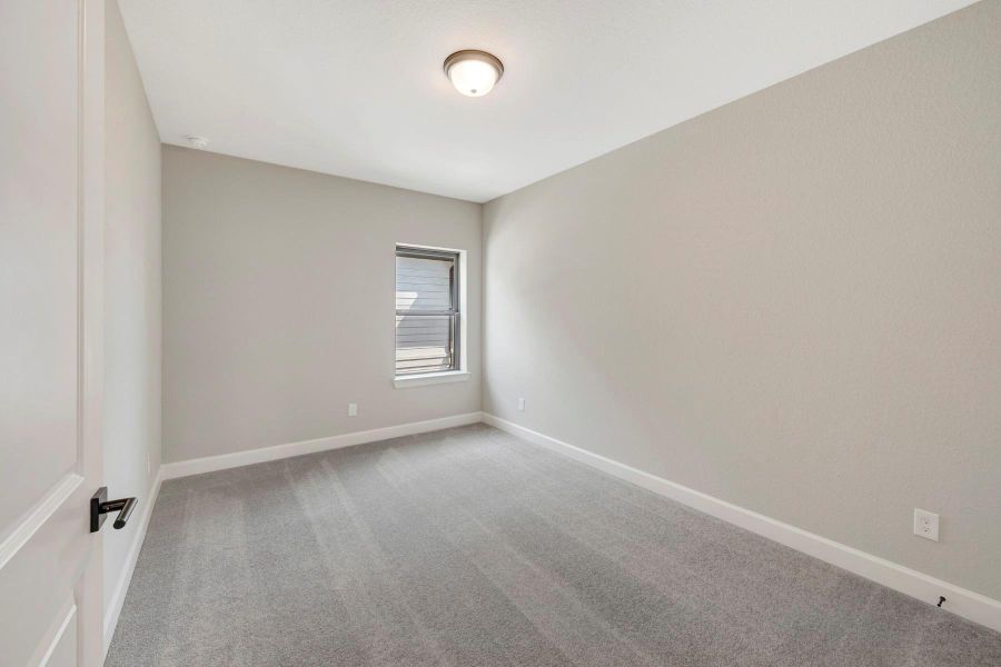 Spacious, unfurnished interior of a new home in Kresston - Enclave Collection, Magnolia (Image 22).