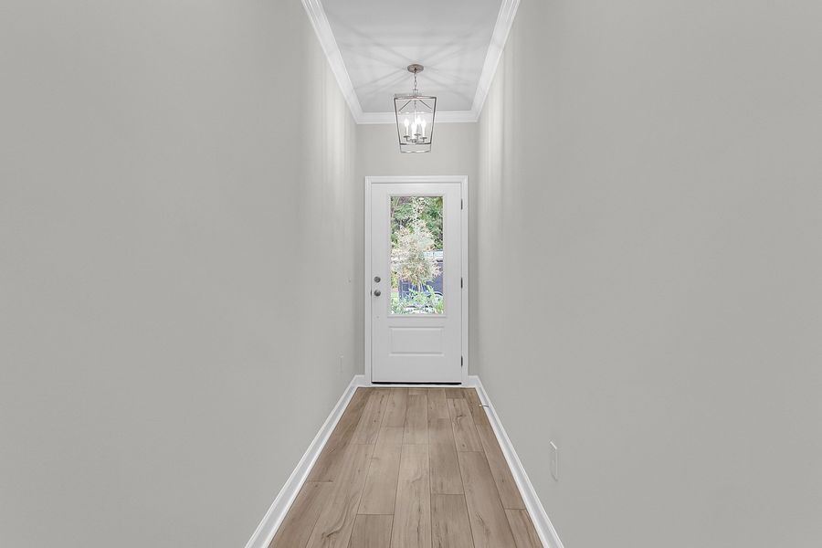 Spacious, unfurnished interior of a new home in Pineland Preserve, Summerville (Image 18).