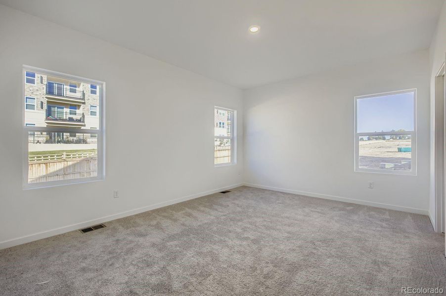Spacious, unfurnished interior of a new home in Ledge Rock: The Petal Collection, Johnstown (Image 12).