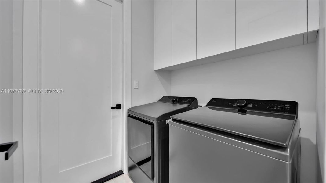 Close-up of interior finishes inside a home in , Cape Coral (Image 19).