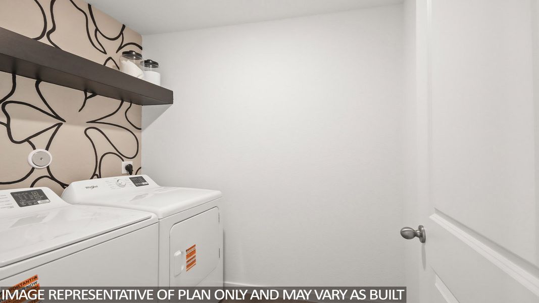 Representative interior finishes for a home built from the Austin by D.R. Horton in Eastern Wells, Jarrell (Image 19).