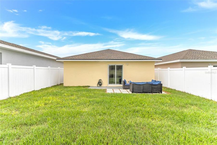 Exterior details and patio area of a home in , Sebring (Image 22).