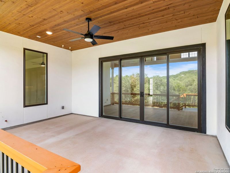 Image 44 of a home in Verandas at the Rim.