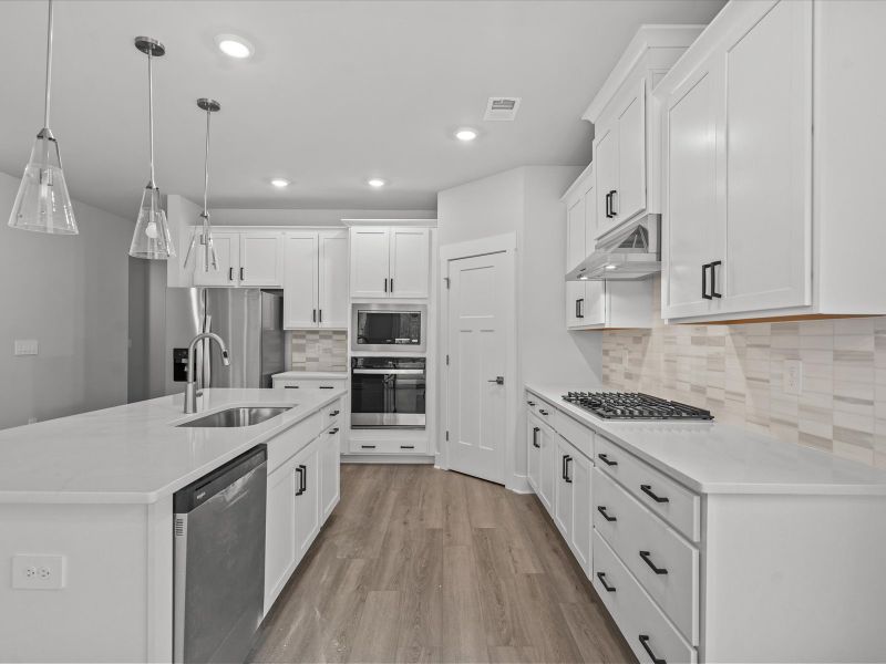 Furnished interior view inside a new home in Riverwood Farm, Piedmont (Image 5).