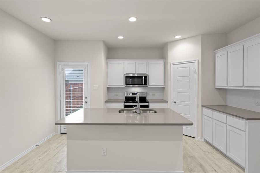 10. 1706 Potomac - Kitchen 10. 1706 Potomac - Kitchen