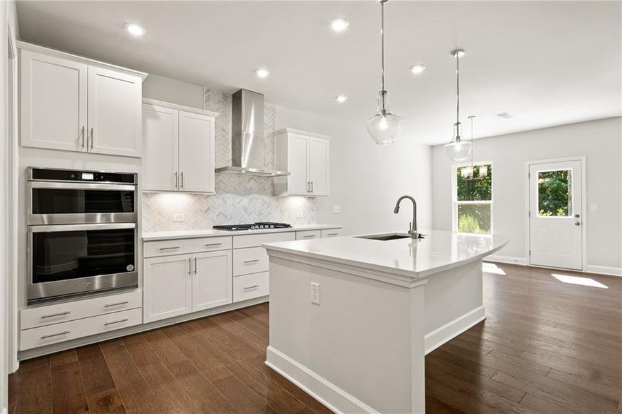 Furnished interior view inside a new home in Rose Creek, Cumming (Image 4).