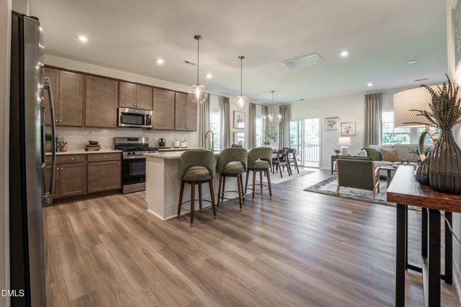 6 HHHunt Homes Maxwell - Kitchen