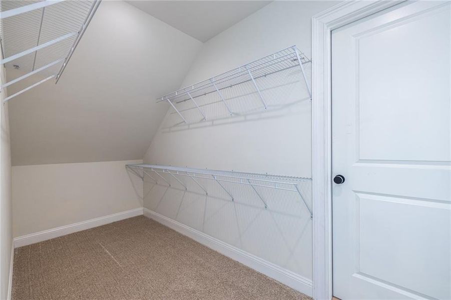 Spacious, unfurnished interior of a new home in , Dallas (Image 46).