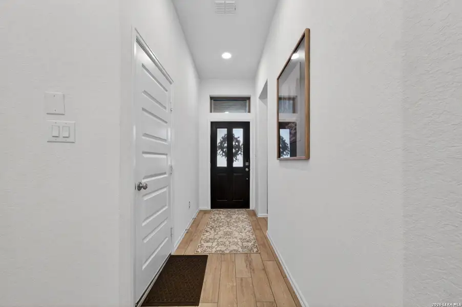 Spacious, unfurnished interior of a new home in Veranda, San Antonio (Image 17). Spacious, unfurnished interior of a new home in Veranda, San Antonio (Image 17).