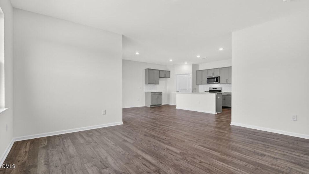 114-honeydew-dr-dr-horton-028