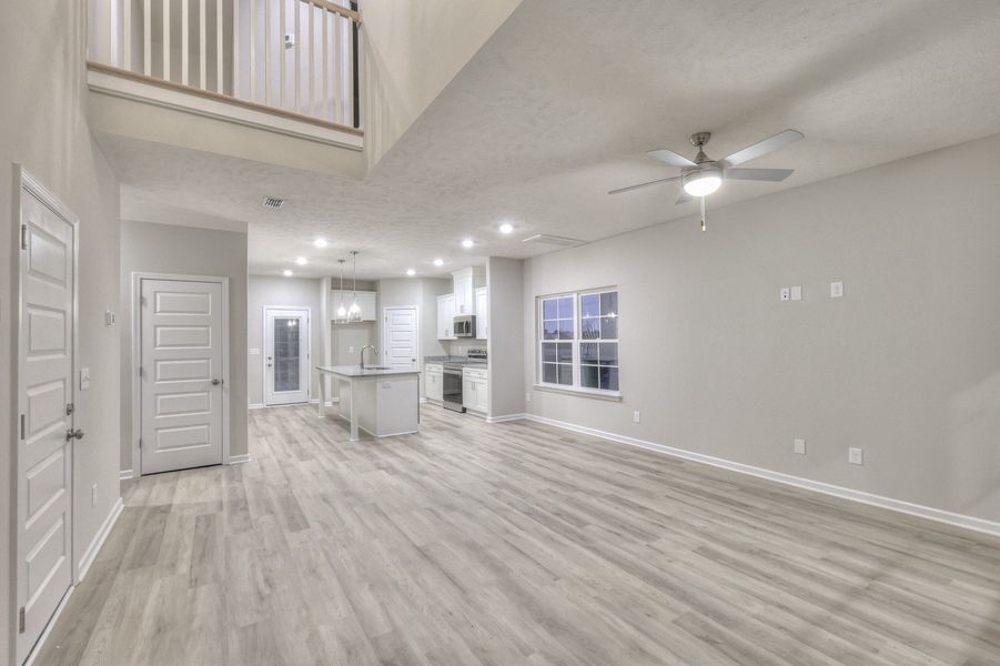 Spacious, unfurnished interior of a new home in Legacy Preserve, Tullahoma (Image 10).