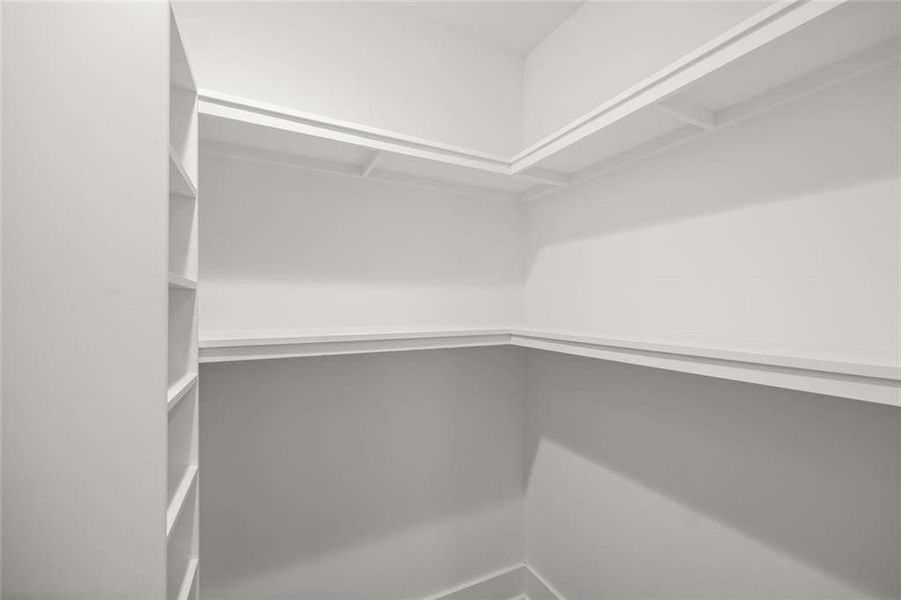 Spacious, unfurnished interior of a new home in , Clarkesville (Image 23).