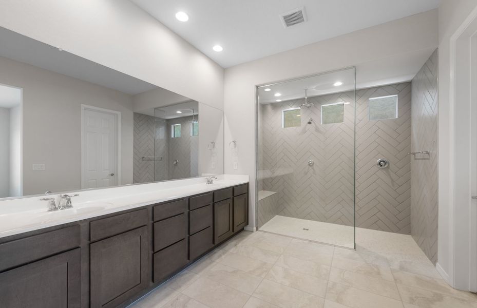 Furnished interior view inside a new home in Visara, Surprise (Image 9).