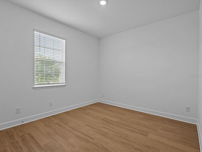 Spacious, unfurnished interior of a new home in , Orlando (Image 14).