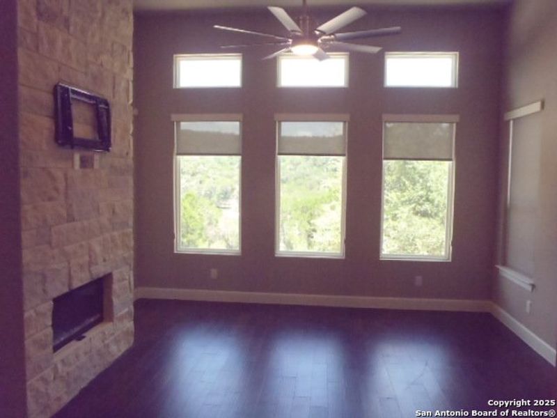 Spacious, unfurnished interior of a new home in , New Braunfels (Image 20). Spacious, unfurnished interior of a new home in , New Braunfels (Image 20).