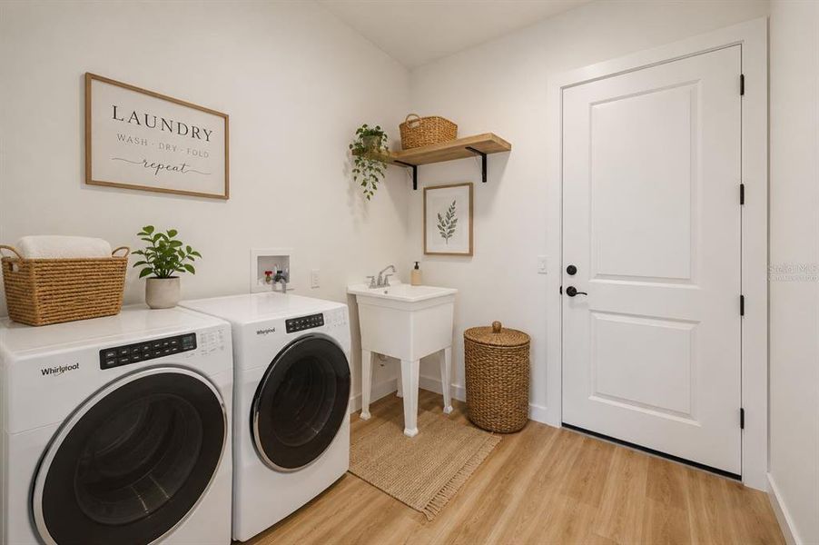 Furnished interior view inside a new home in , Punta Gorda (Image 43).