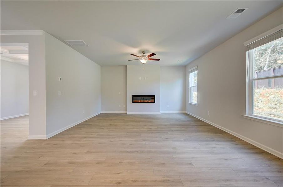 Spacious, unfurnished interior of a new home in Bowers Farm, McDonough (Image 14).