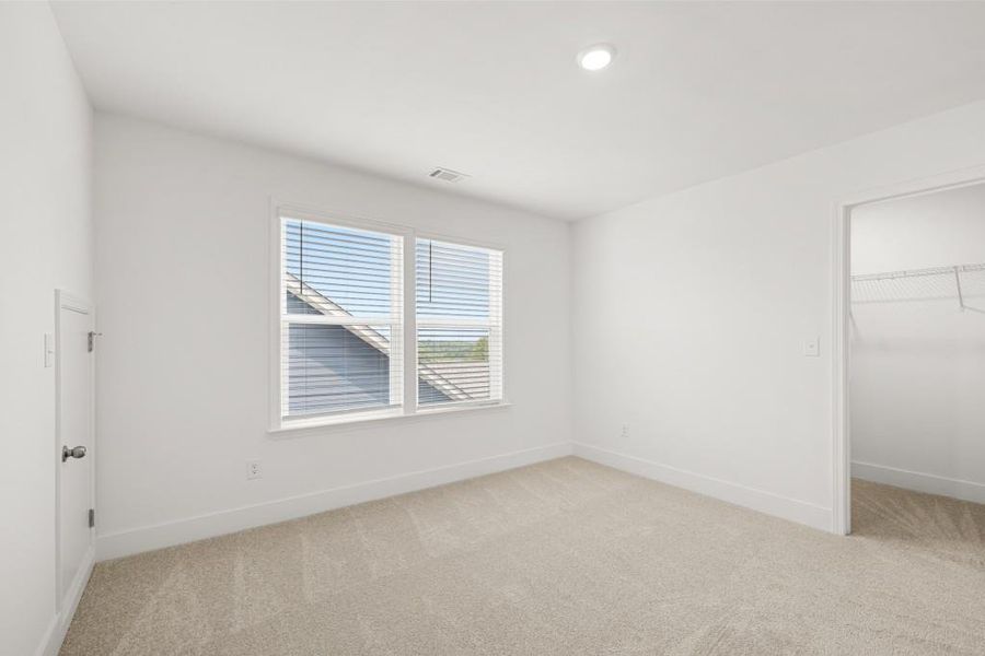 Spacious, unfurnished interior of a new home in The Court at Gainesville Township, Gainesville (Image 24).