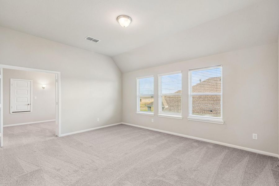 Versatile loft upstairs