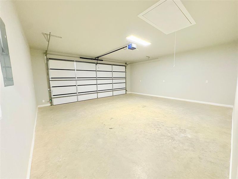 Spacious, unfurnished interior of a new home in , Graham (Image 19).