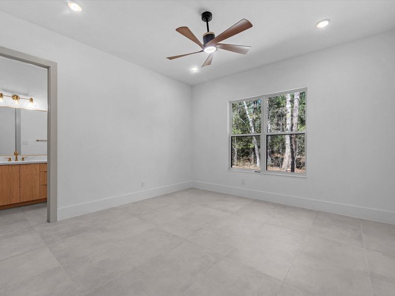 Spacious, unfurnished interior of a new home in , Montgomery (Image 21).