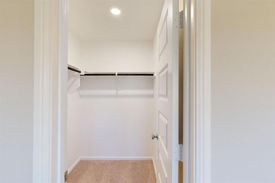 Spacious, unfurnished interior of a new home in Mobberly Farms, Pilot Point (Image 18).