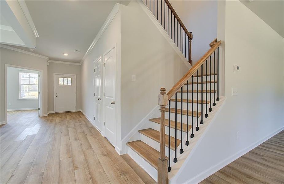 Spacious, unfurnished interior of a new home in Burchwood, Stockbridge (Image 14).