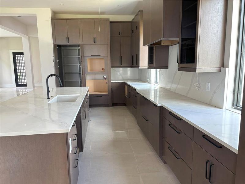 Furnished interior view inside a new home in , Montverde (Image 43).