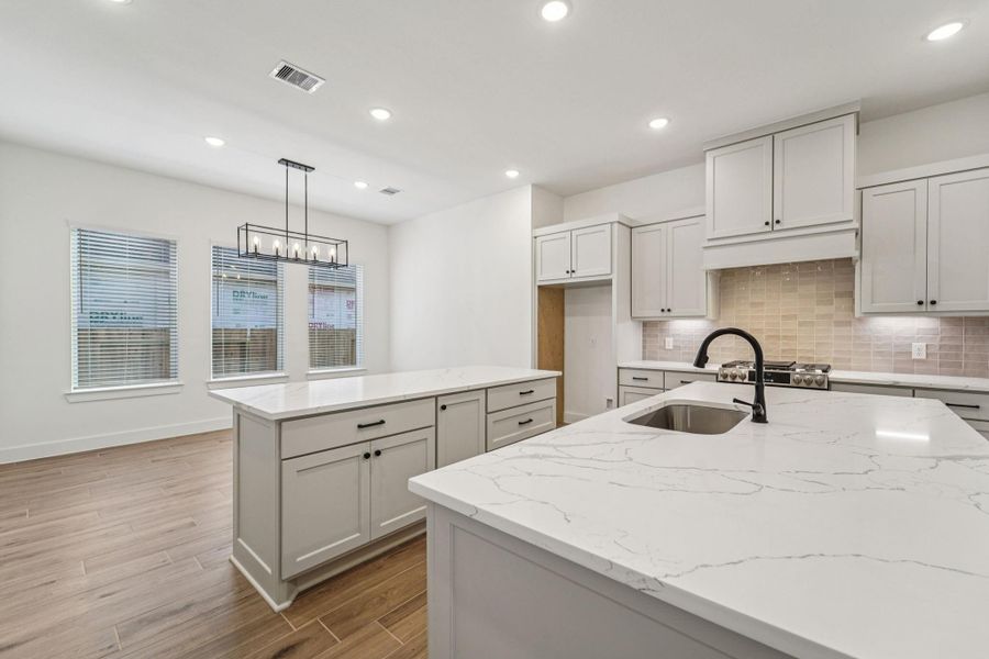 Furnished interior view inside a new home in Evergreen, Conroe (Image 11). Furnished interior view inside a new home in Evergreen, Conroe (Image 11).