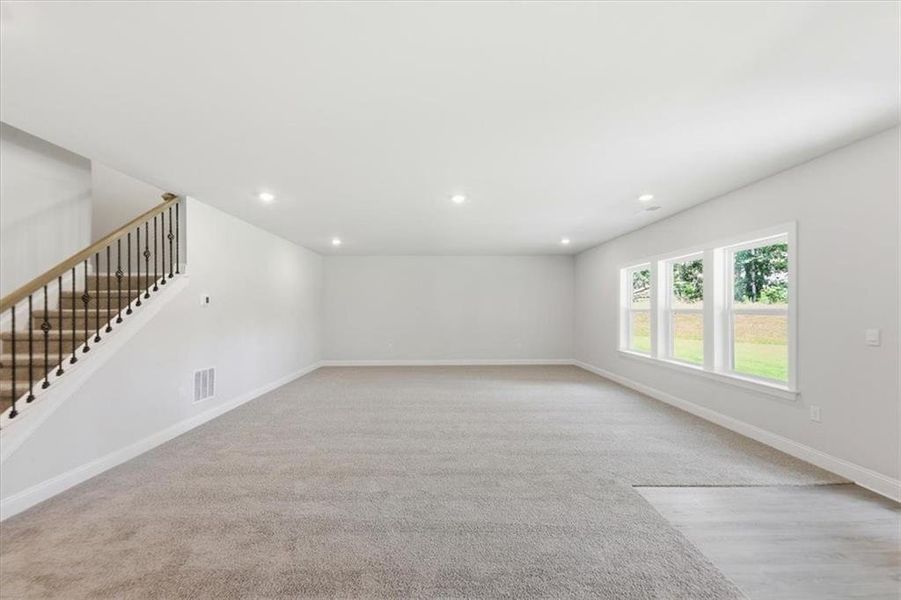 Spacious, unfurnished interior of a new home in Tuscany Hills, Douglasville (Image 17). Spacious, unfurnished interior of a new home in Tuscany Hills, Douglasville (Image 17).