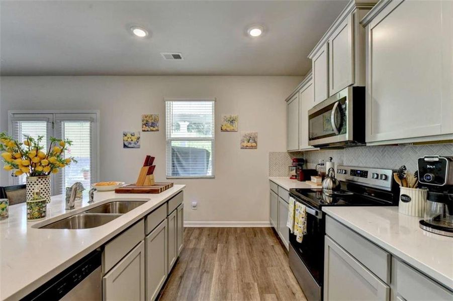 Furnished interior view inside a new home in Twin Lakes, Hoschton (Image 18).