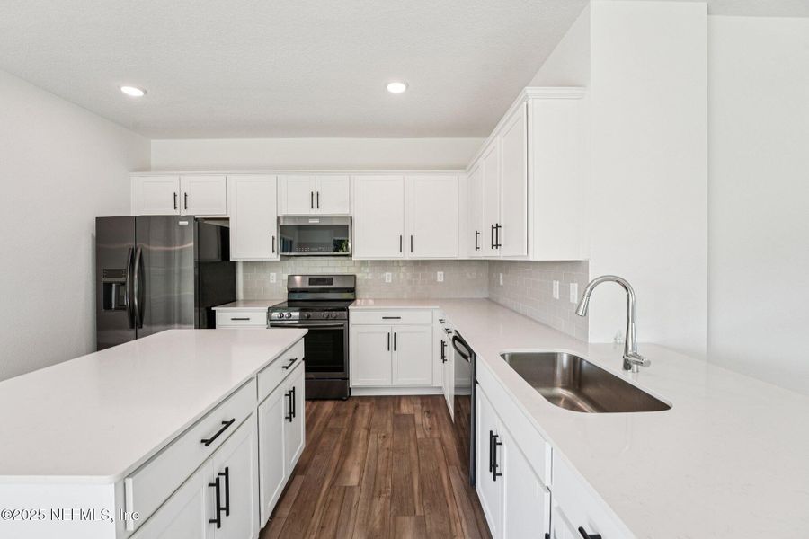 Furnished interior view inside a new home in Panther Creek, Jacksonville (Image 14).