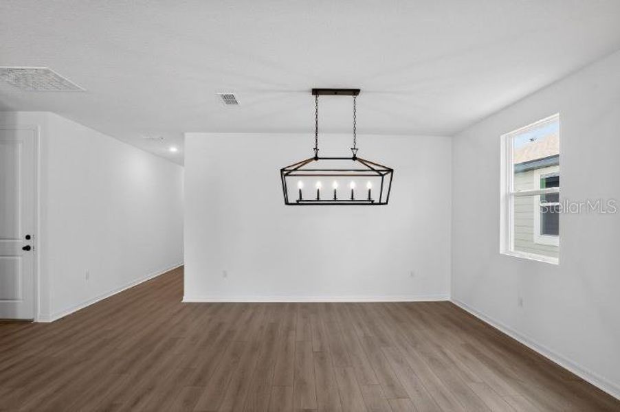 Spacious, unfurnished interior of a new home in Trailside, Mount Dora (Image 13).