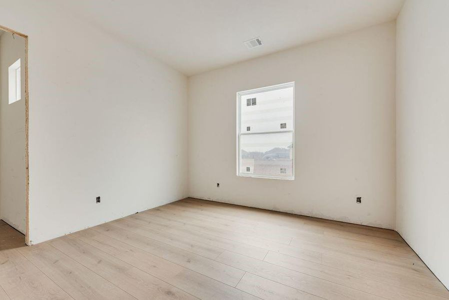 4th bedroom with ensuite bathroom.