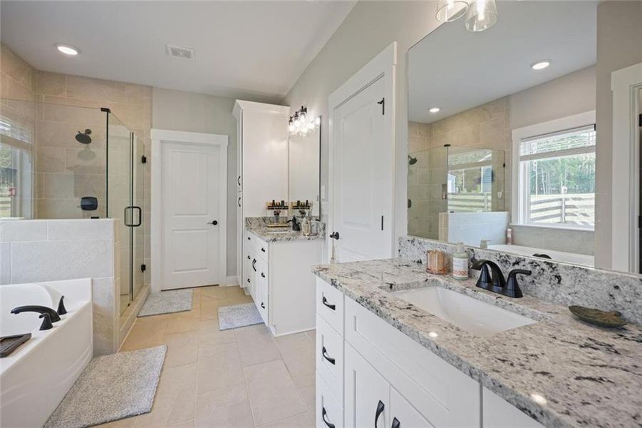Furnished interior view inside a new home in , Dallas (Image 10).