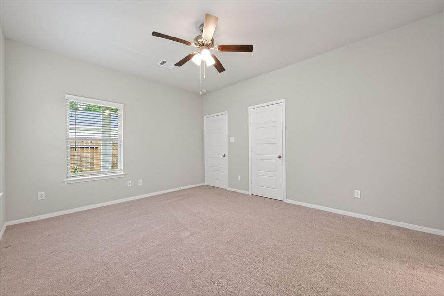 Spacious, unfurnished interior of a new home in , Huffman (Image 17).