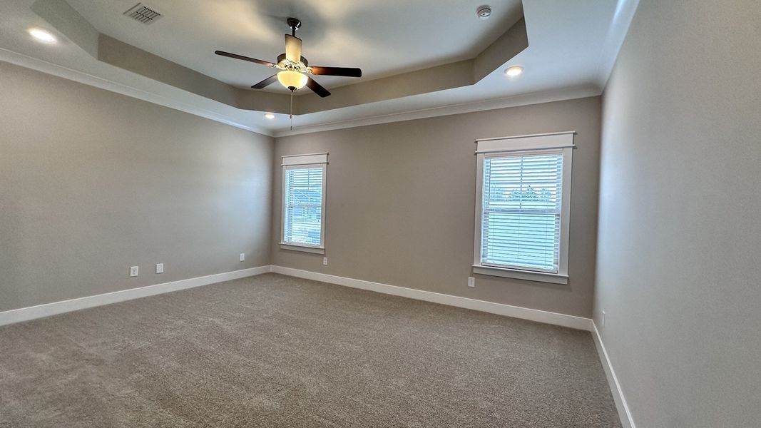 Spacious, unfurnished interior of a new home in Veterans Cove, Murfreesboro (Image 60).