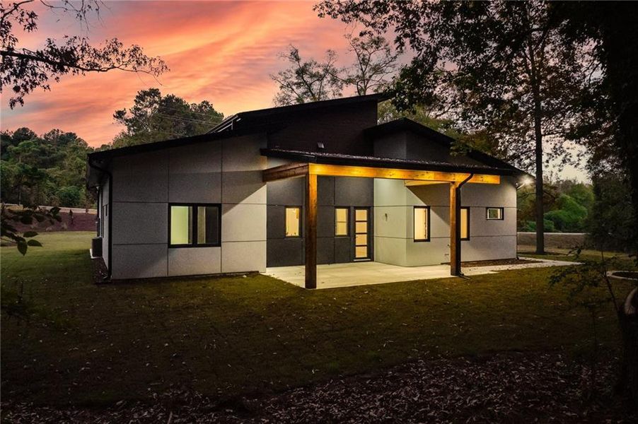 Exterior details and patio area of a home in , Winder (Image 30).