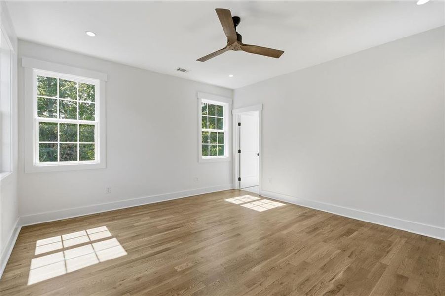 Spacious, unfurnished interior of a new home in , Marietta (Image 34).