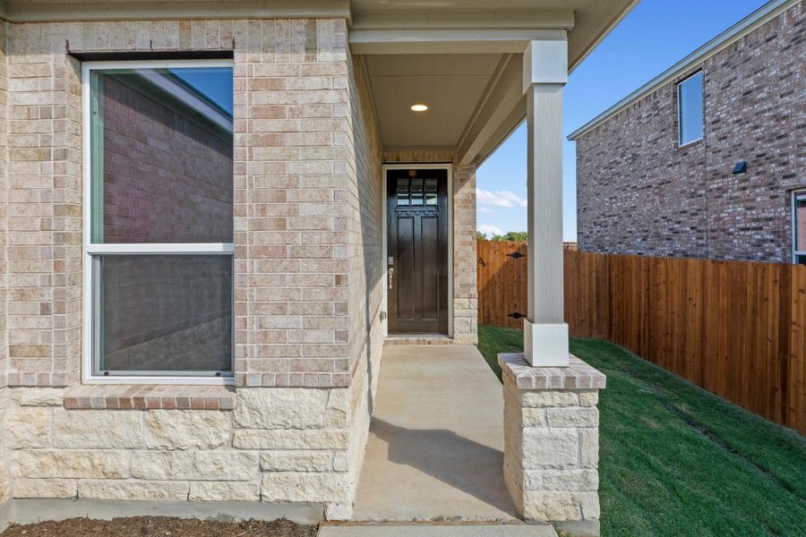 Exterior details and patio area of a home in Salerno - Heritage Collection, Round Rock (Image 3).