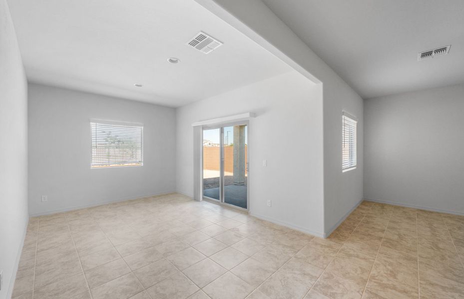 Spacious, unfurnished interior of a new home in Hayden Estates, Buckeye (Image 16).
