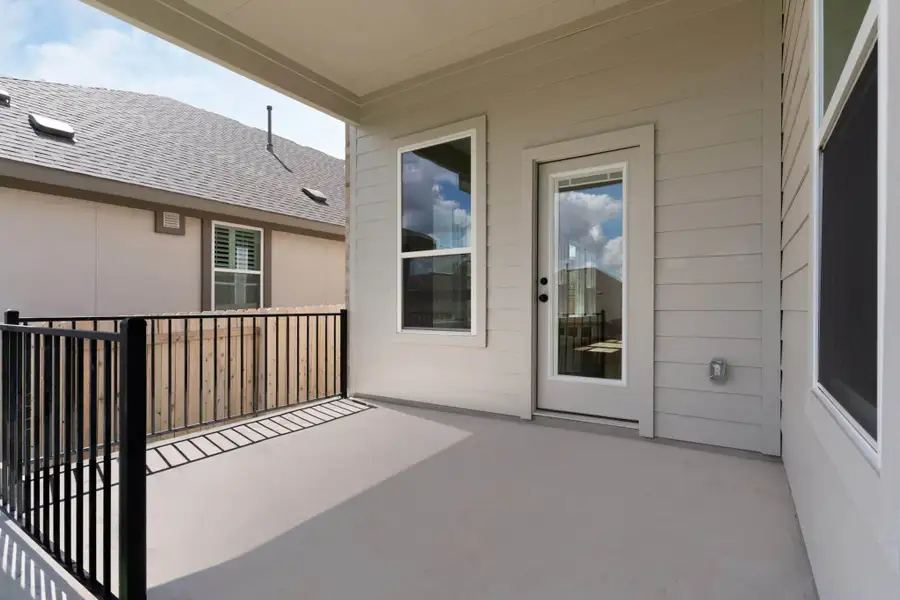 Exterior details and patio area of a home in Nolina, Georgetown (Image 4).