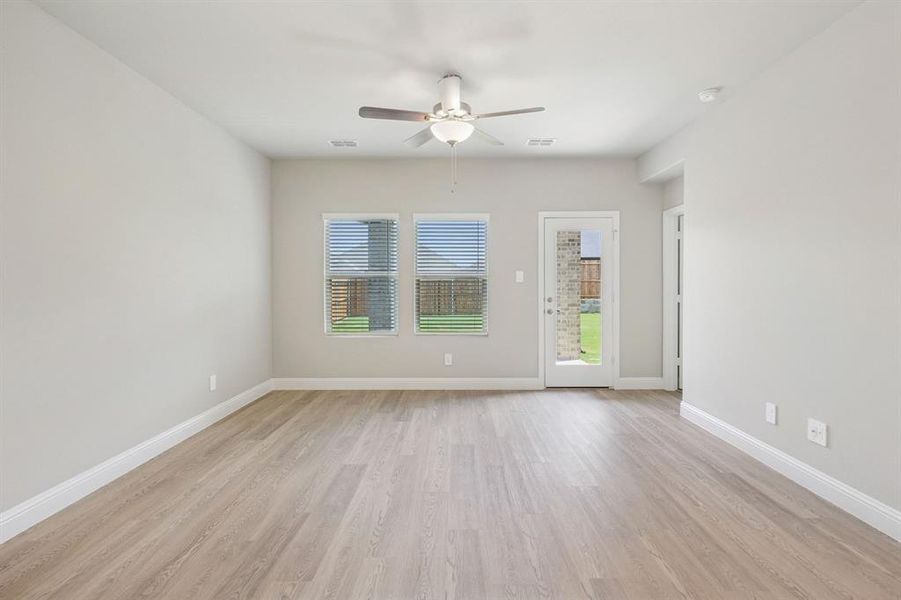 Photo is not of the actual home, but is an inspirational photo of builder’s model home and may depict options, furnishings, and/or decorator features that are not included. Photo is not of the actual home, but is an inspirational photo of builder’s model home and may depict options, furnishings, and/or decorator features that are not included.