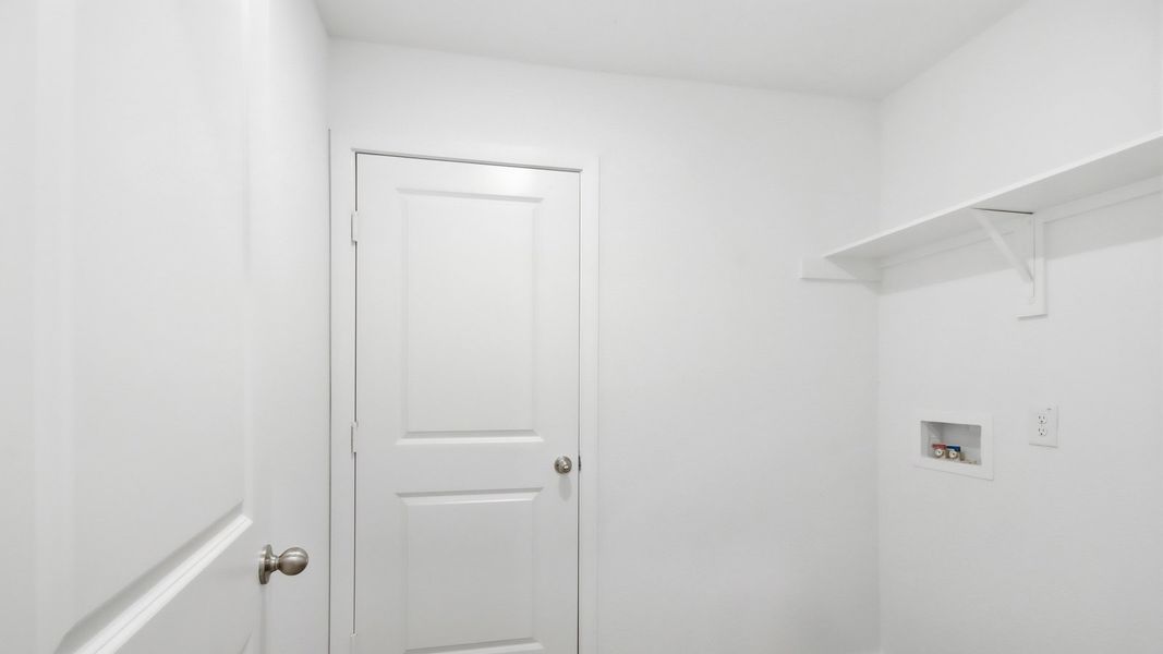Spacious, unfurnished interior of a new home in Sunset Valley, Hockley (Image 16).
