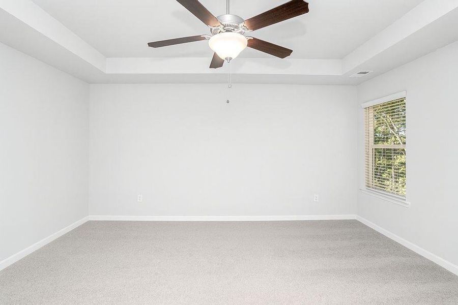 Spacious, unfurnished interior of a new home in , Macon (Image 21).