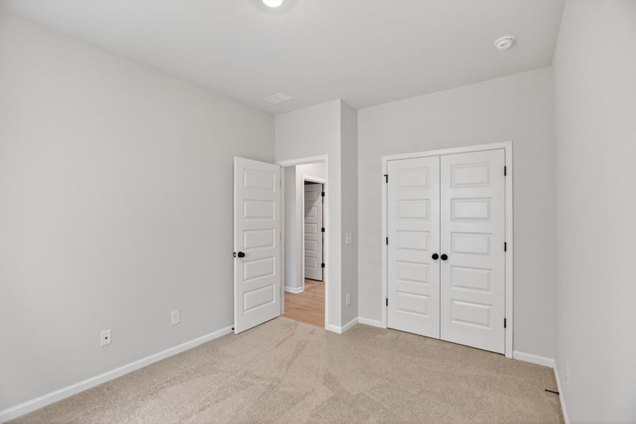 Spacious, unfurnished interior of a new home in Sweetgrass at Summers Corner, Summerville (Image 7). Spacious, unfurnished interior of a new home in Sweetgrass at Summers Corner, Summerville (Image 7).